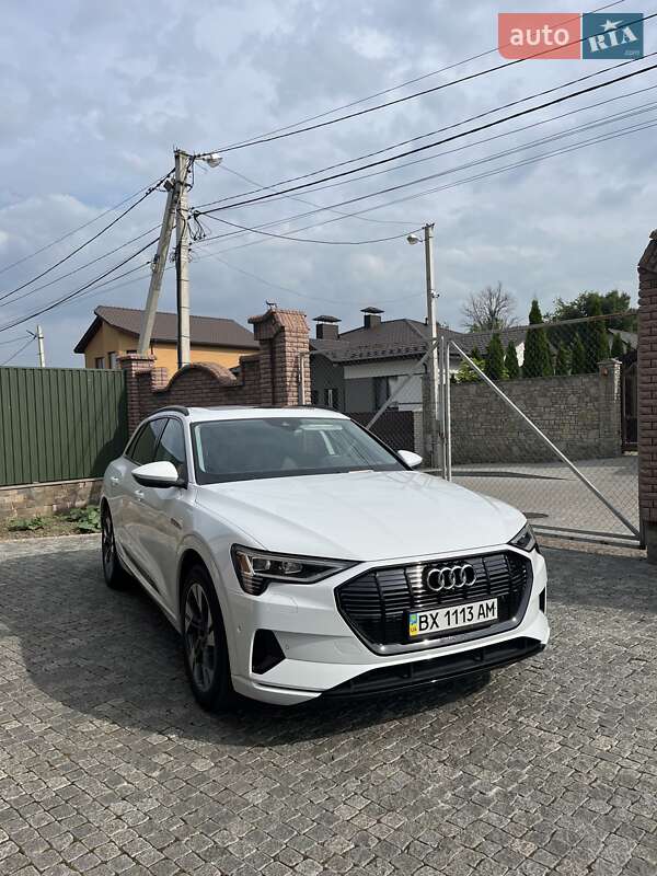 Внедорожник / Кроссовер Audi e-tron 2021 в Хмельницком