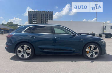 Внедорожник / Кроссовер Audi e-tron 2019 в 