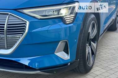 Позашляховик / Кросовер Audi e-tron 2019 в Мукачевому