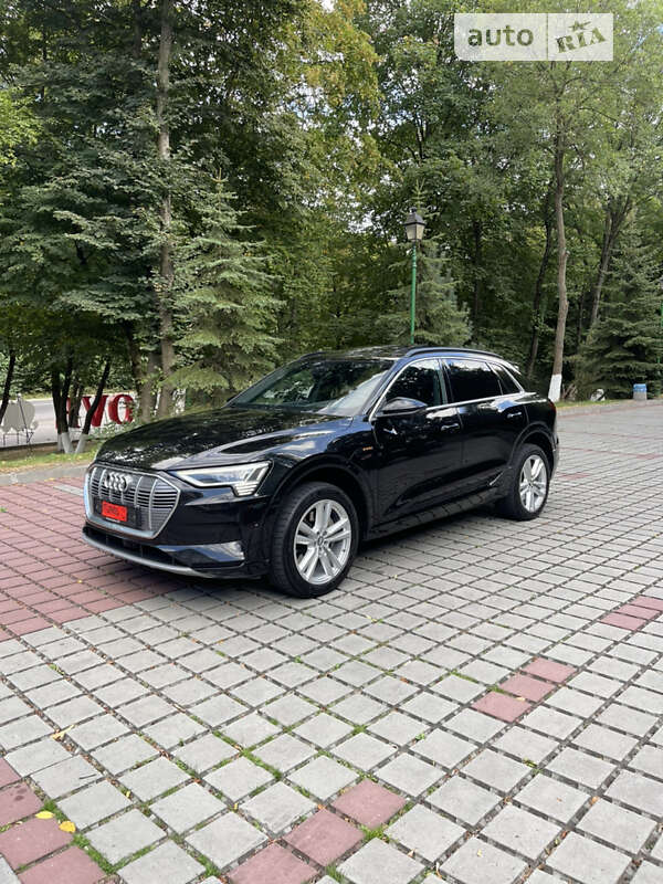 Внедорожник / Кроссовер Audi e-tron 2019 в Тернополе фото Внедорожник / Кроссовер Audi e-tron 2019 в Тернополе