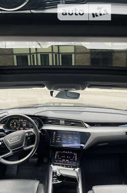 Позашляховик / Кросовер Audi e-tron 2019 в Тернополі