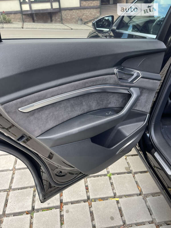 Внедорожник / Кроссовер Audi e-tron 2019 в Тернополе фото 36 Внедорожник / Кроссовер Audi e-tron 2019 в Тернополе
