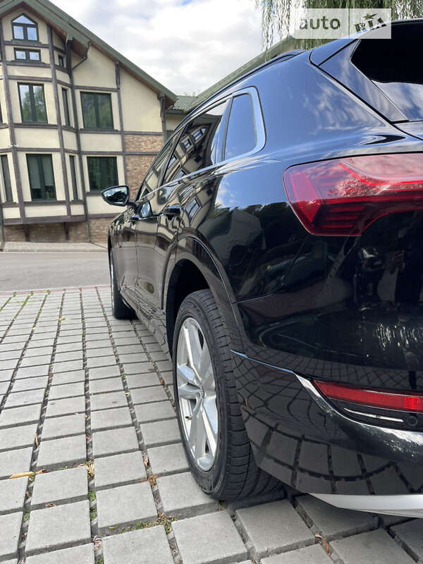 Внедорожник / Кроссовер Audi e-tron 2019 в Тернополе фото 56 Внедорожник / Кроссовер Audi e-tron 2019 в Тернополе