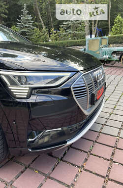 Позашляховик / Кросовер Audi e-tron 2019 в Тернополі