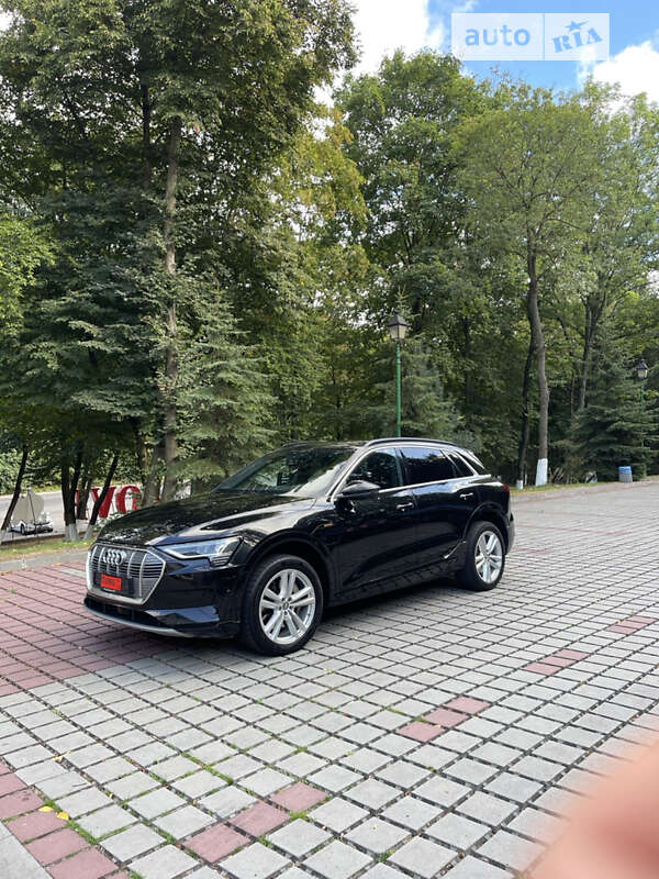 Внедорожник / Кроссовер Audi e-tron 2019 в Тернополе фото 82 Внедорожник / Кроссовер Audi e-tron 2019 в Тернополе