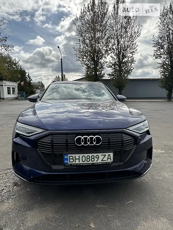 Audi e-tron