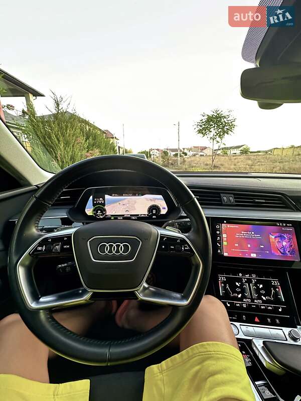 Внедорожник / Кроссовер Audi e-tron 2020 в Одессе