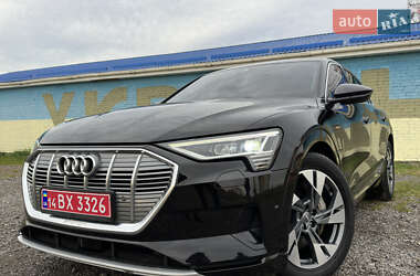 Внедорожник / Кроссовер Audi e-tron 2019 в 