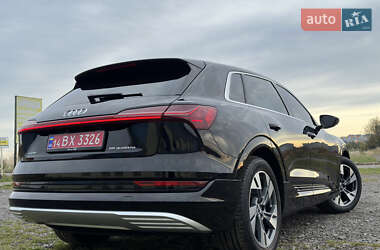 Внедорожник / Кроссовер Audi e-tron 2019 в 