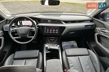 Внедорожник / Кроссовер Audi e-tron 2019 в 