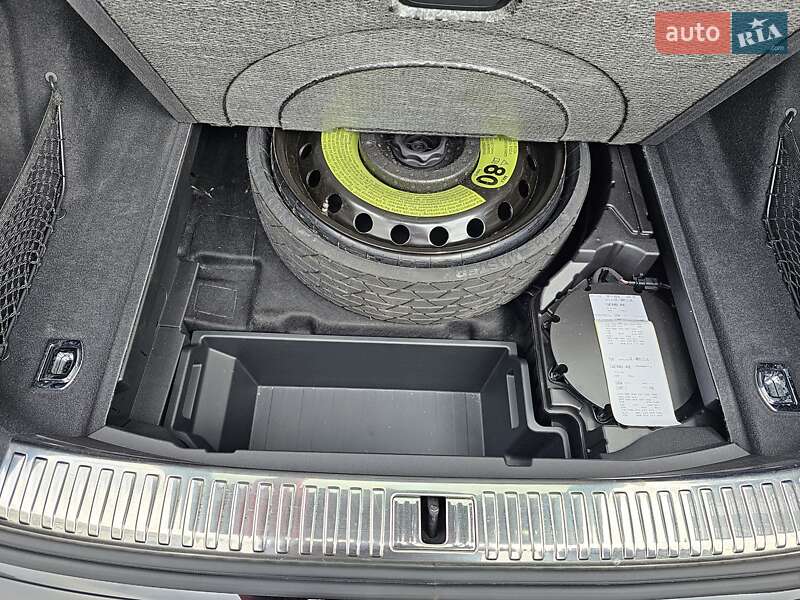 Внедорожник / Кроссовер Audi e-tron 2021 в Львове