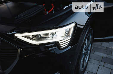 Внедорожник / Кроссовер Audi e-tron 2019 в Тернополе