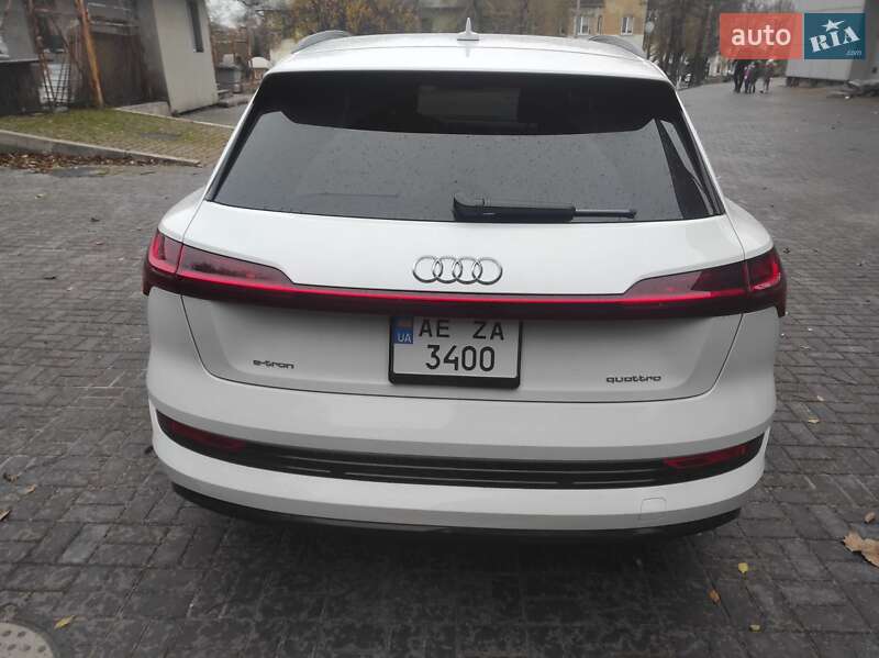 Внедорожник / Кроссовер Audi e-tron 2022 в Каменском фото 9 Внедорожник / Кроссовер Audi e-tron 2022 в Каменском