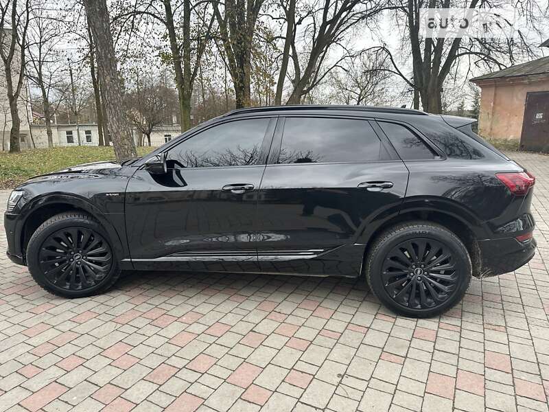 Внедорожник / Кроссовер Audi e-tron 2019 в Львове фото 5 Внедорожник / Кроссовер Audi e-tron 2019 в Львове