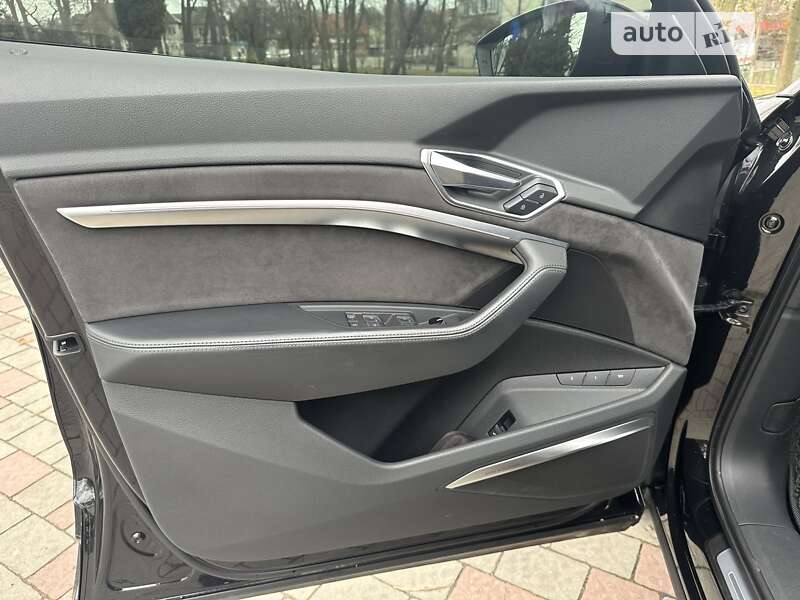 Внедорожник / Кроссовер Audi e-tron 2019 в Львове фото 13 Внедорожник / Кроссовер Audi e-tron 2019 в Львове