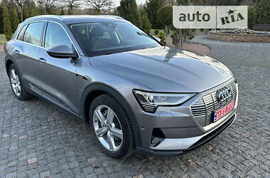 Внедорожник / Кроссовер Audi e-tron 2020 в 