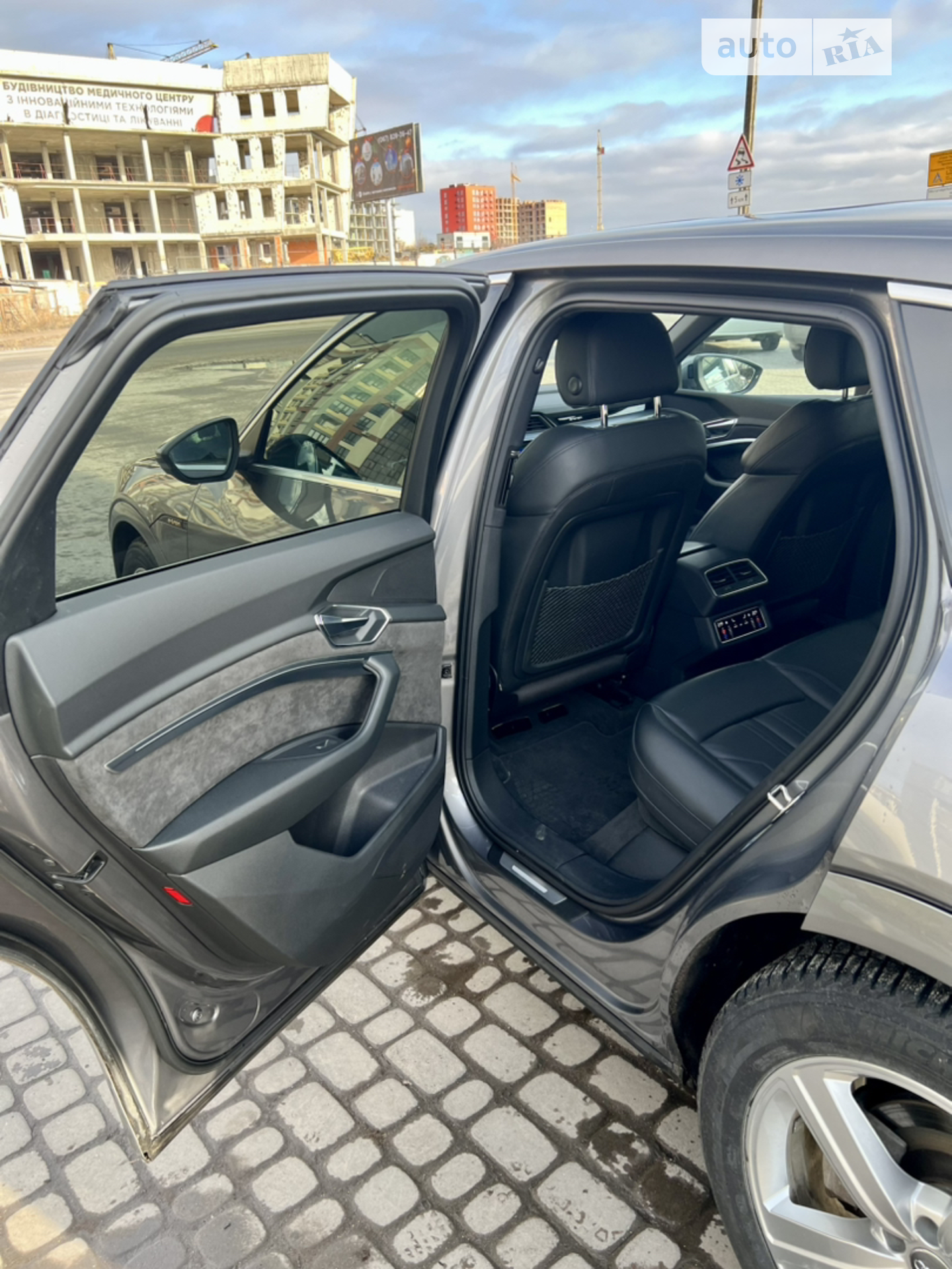 2019 Audi e-tron - мініатюра 24