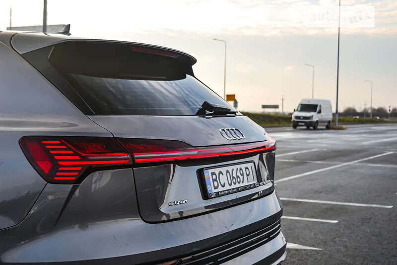 Позашляховик / Кросовер Audi e-tron 2019 в Львові