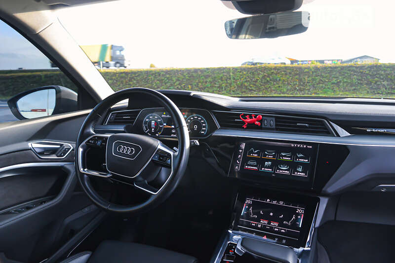 Позашляховик / Кросовер Audi e-tron 2019 в Львові