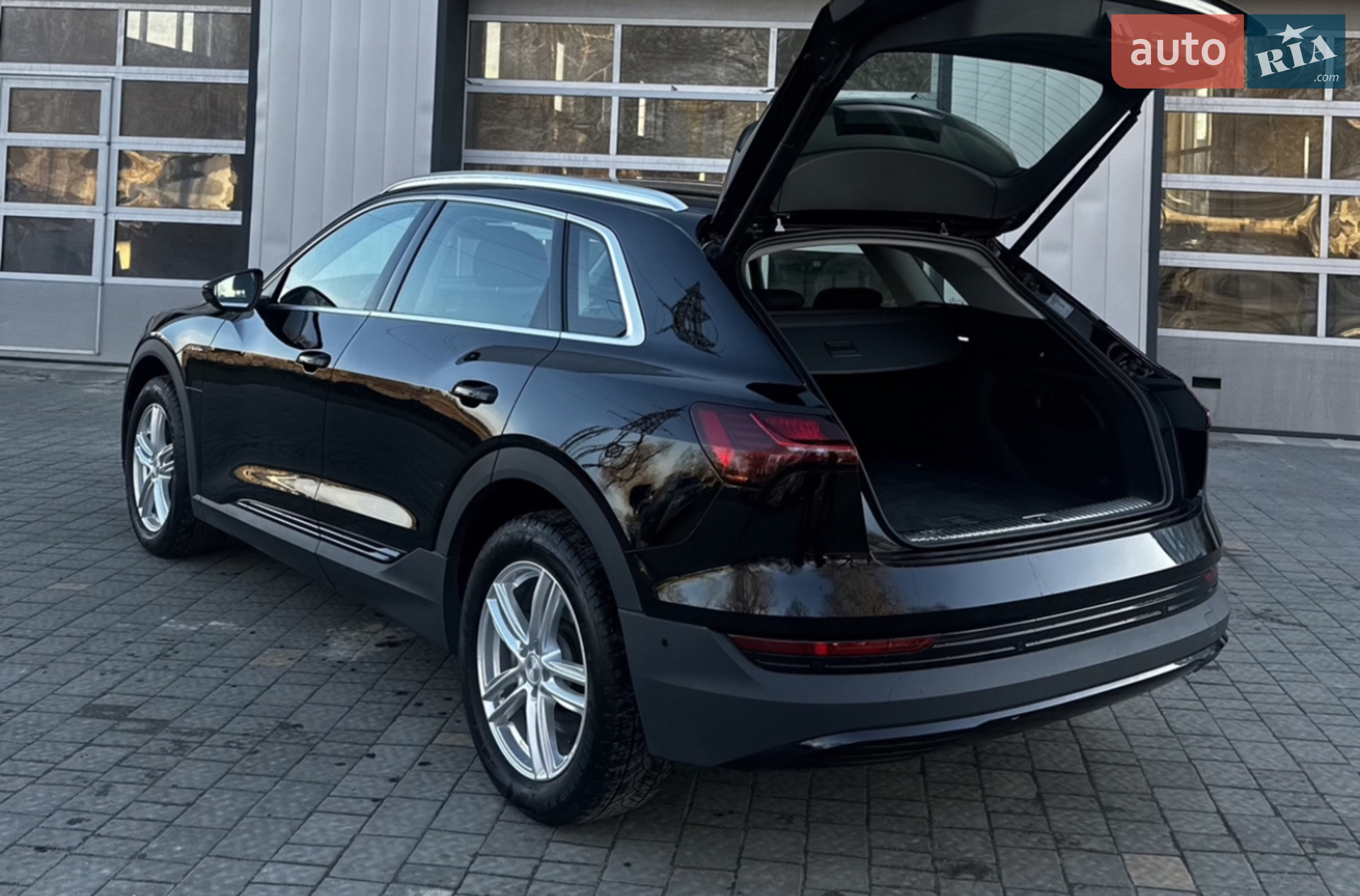 2020 Audi e-tron - мініатюра 7