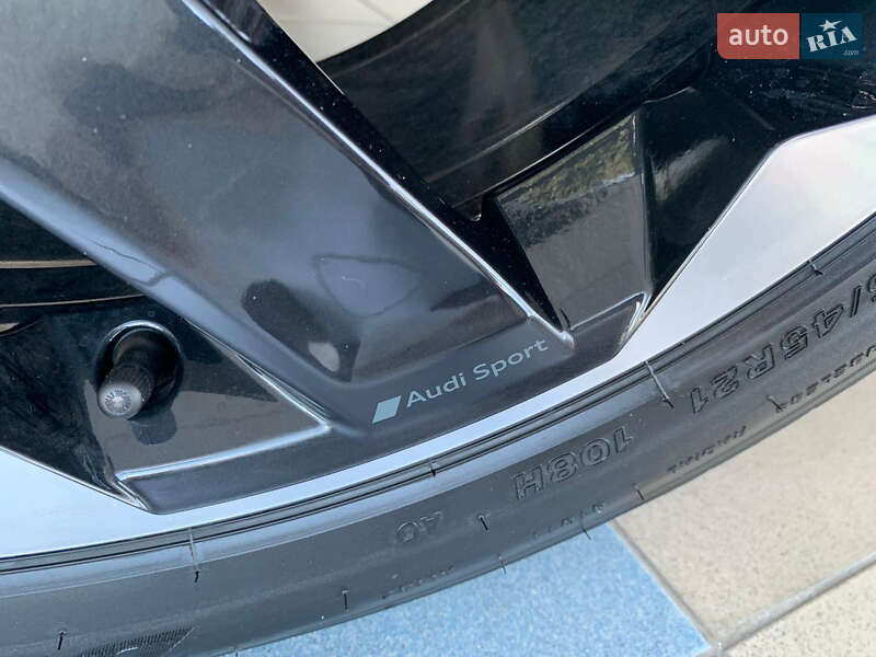Внедорожник / Кроссовер Audi e-tron 2021 в Киеве