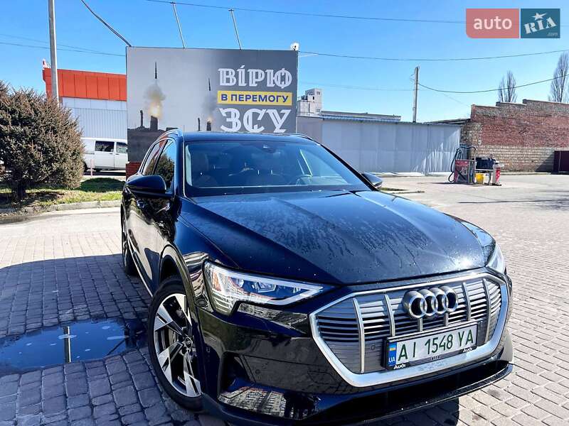 Audi e-tron 2022
