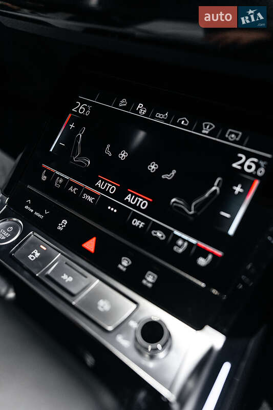 Внедорожник / Кроссовер Audi e-tron 2019 в Киеве фото 26 Внедорожник / Кроссовер Audi e-tron 2019 в Киеве