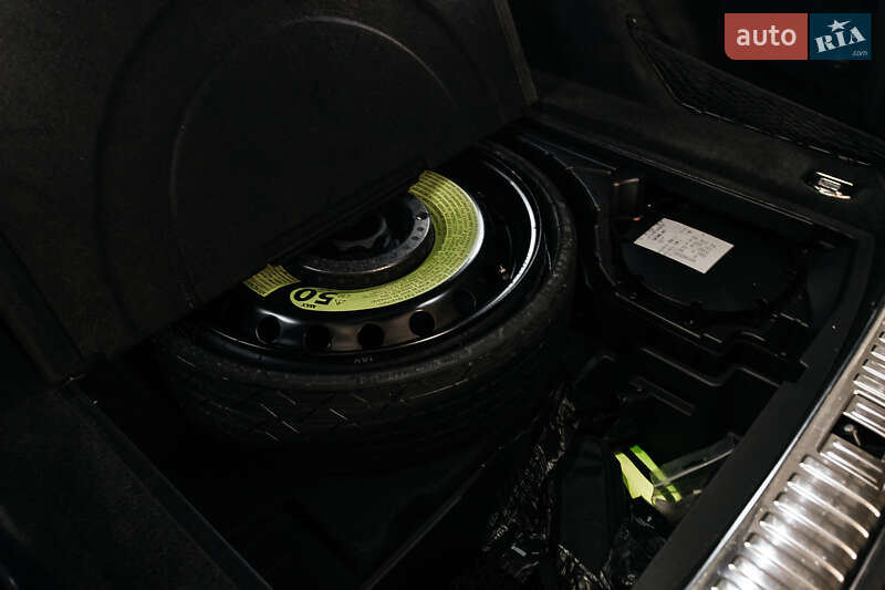 Внедорожник / Кроссовер Audi e-tron 2019 в Киеве фото 52 Внедорожник / Кроссовер Audi e-tron 2019 в Киеве