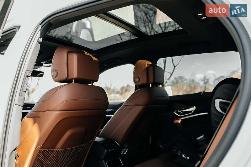 Внедорожник / Кроссовер Audi e-tron 2019 в Киеве