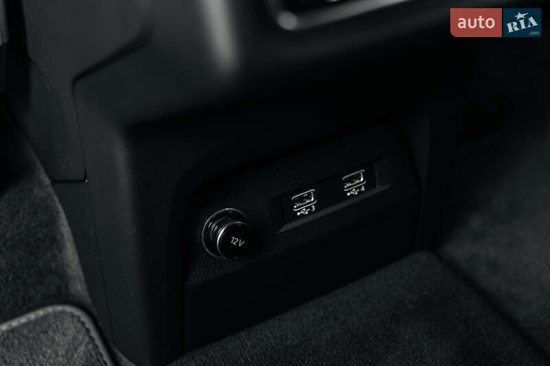Внедорожник / Кроссовер Audi e-tron 2019 в Киеве
