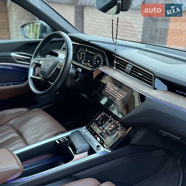 Внедорожник / Кроссовер Audi e-tron 2019 в Тернополе фото 10 Внедорожник / Кроссовер Audi e-tron 2019 в Тернополе