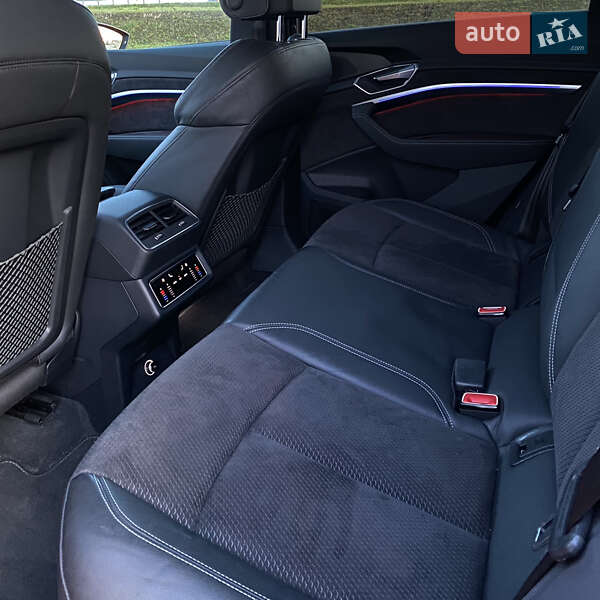 Позашляховик / Кросовер Audi e-tron 2019 в Львові