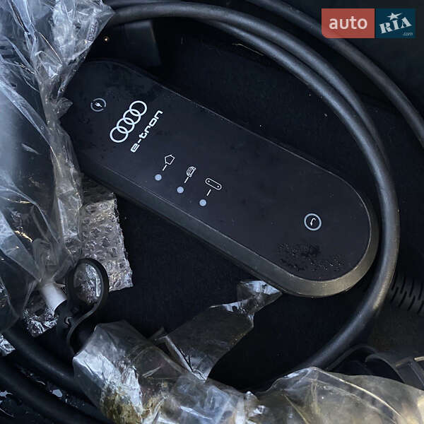 Позашляховик / Кросовер Audi e-tron 2019 в Львові