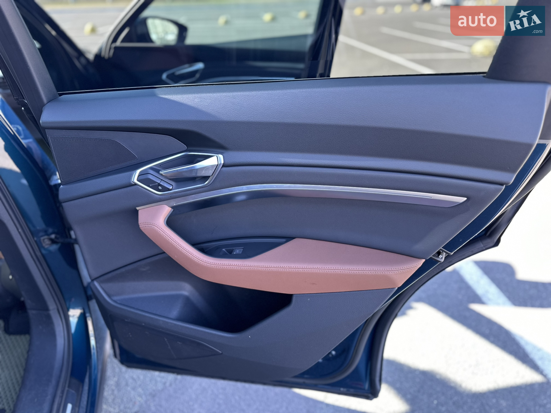 2019 Audi e-tron - мініатюра 23