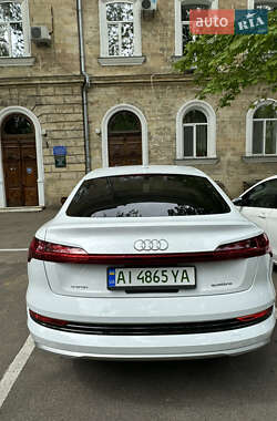 Позашляховик / Кросовер Audi e-tron 2020 в Одесі