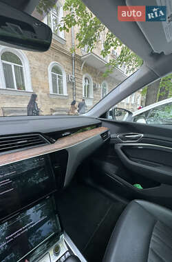 Позашляховик / Кросовер Audi e-tron 2020 в Одесі