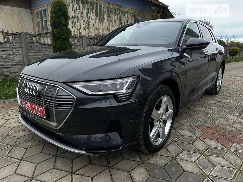 Внедорожник / Кроссовер Audi e-tron 2020 в Ивано-Франковске