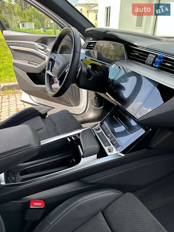 Внедорожник / Кроссовер Audi e-tron 2020 в Львове