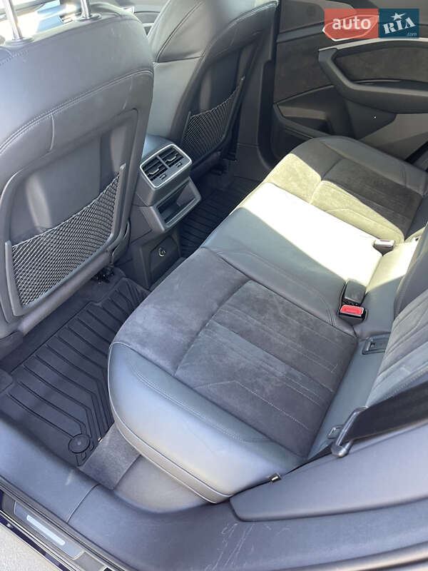 Внедорожник / Кроссовер Audi e-tron 2020 в Киеве фото 9 Внедорожник / Кроссовер Audi e-tron 2020 в Киеве