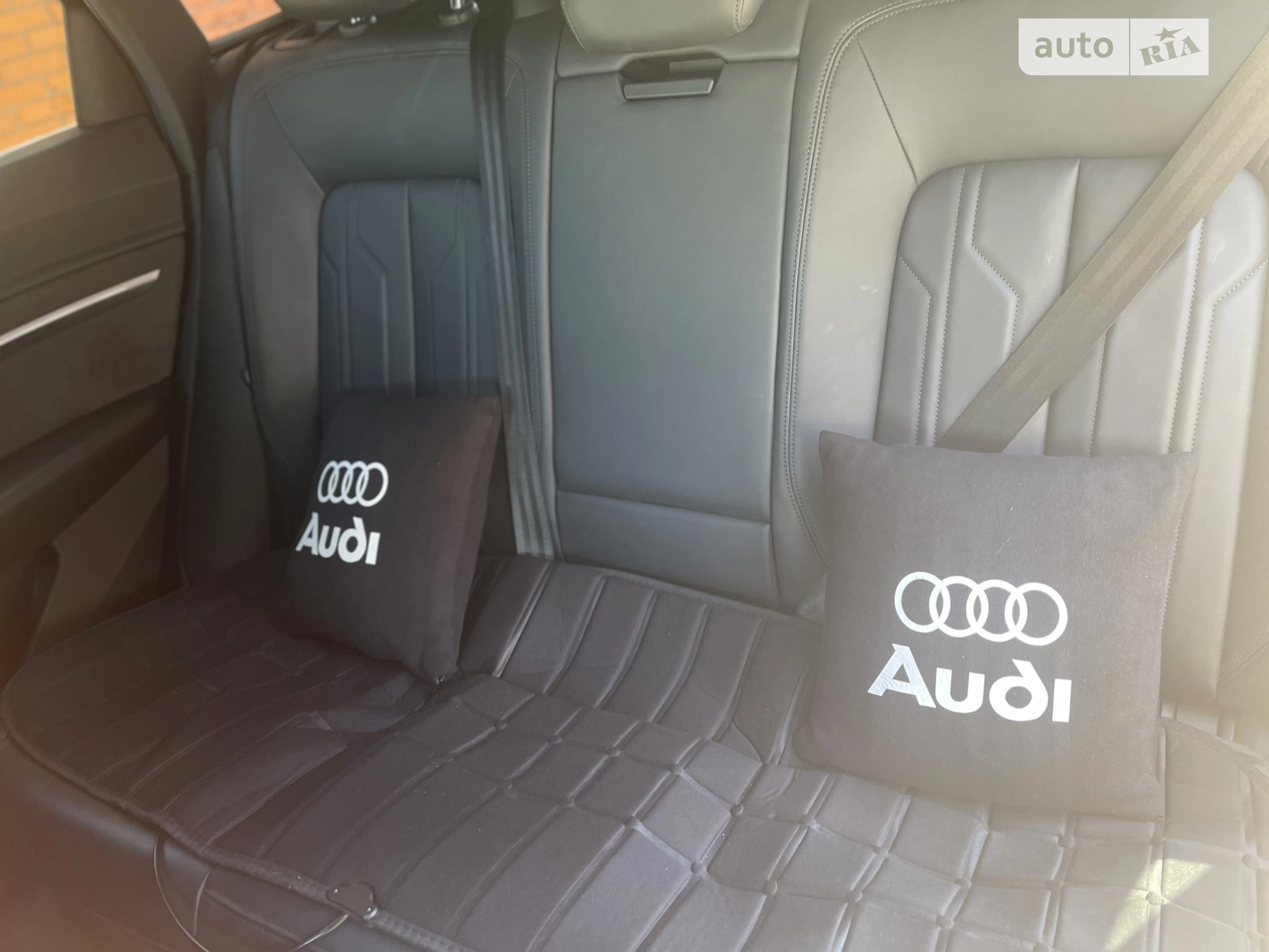 2019 Audi e-tron - мініатюра 6
