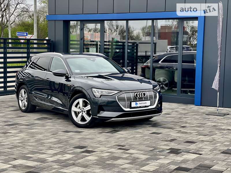 Внедорожник / Кроссовер Audi e-tron 2021 в Ровно