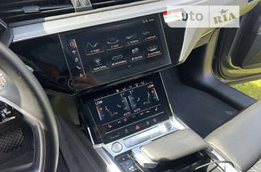 Позашляховик / Кросовер Audi e-tron 2019 в Любомлі