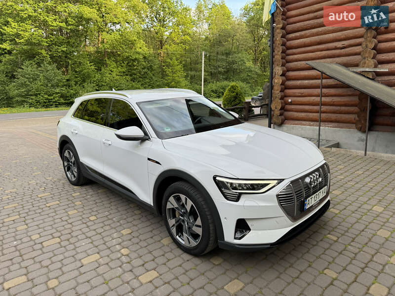 Audi e-tron 2019