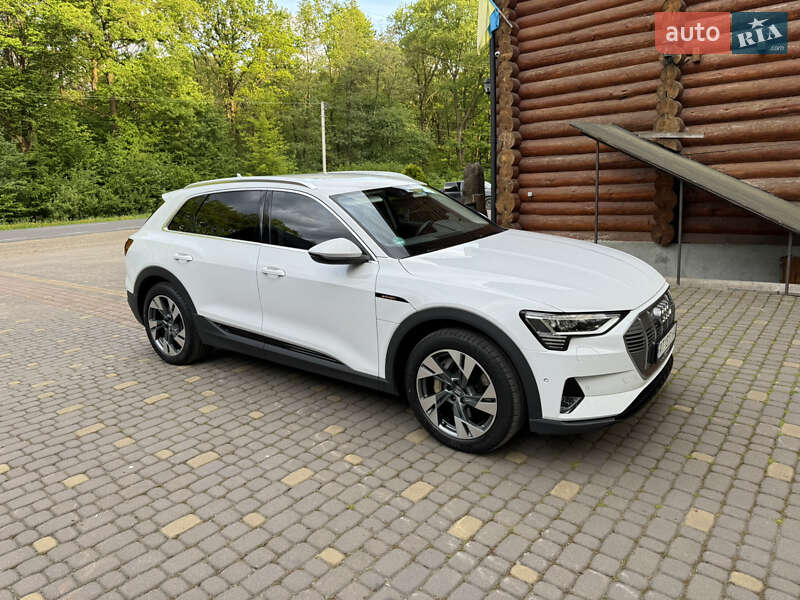 Позашляховик / Кросовер Audi e-tron 2019 в Івано-Франківську