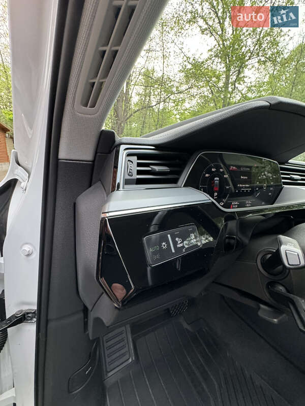 Позашляховик / Кросовер Audi e-tron 2019 в Івано-Франківську