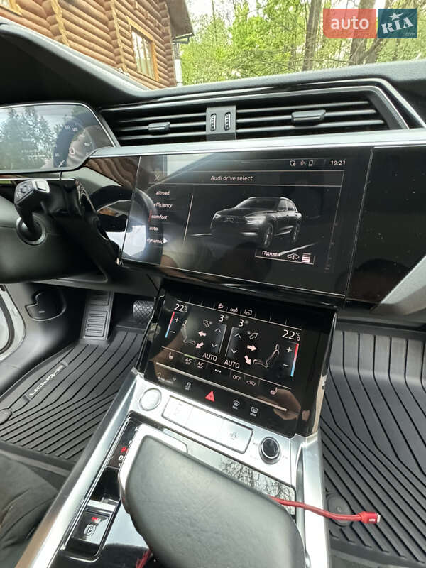 Позашляховик / Кросовер Audi e-tron 2019 в Івано-Франківську