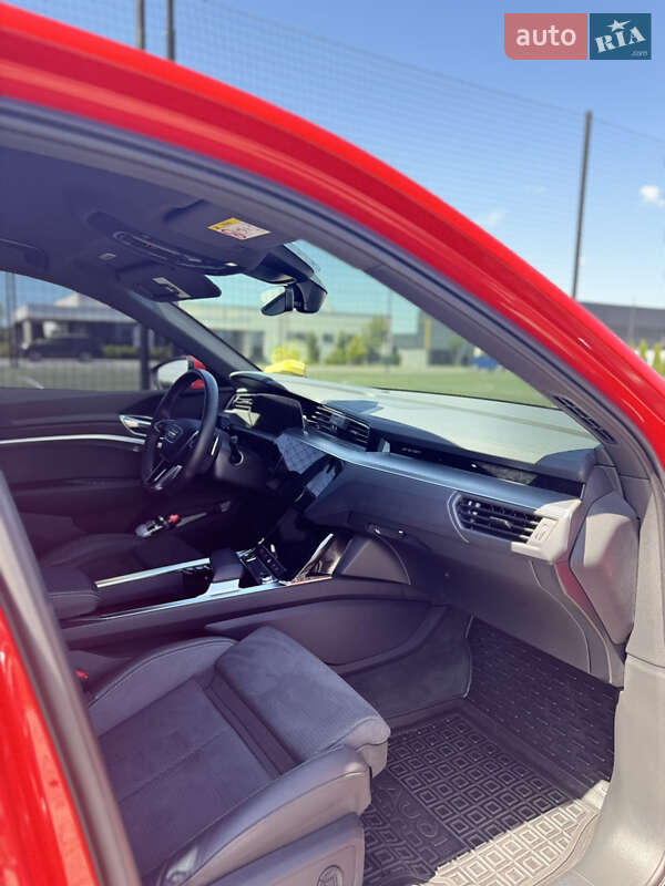 Внедорожник / Кроссовер Audi e-tron 2022 в Мукачево