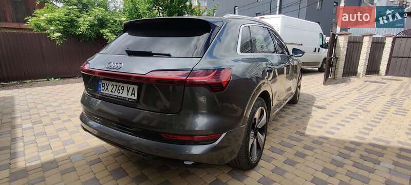 Позашляховик / Кросовер Audi e-tron 2019 в Хмельницькому
