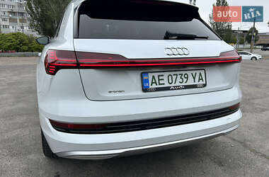 Внедорожник / Кроссовер Audi e-tron 2019 в Днепре