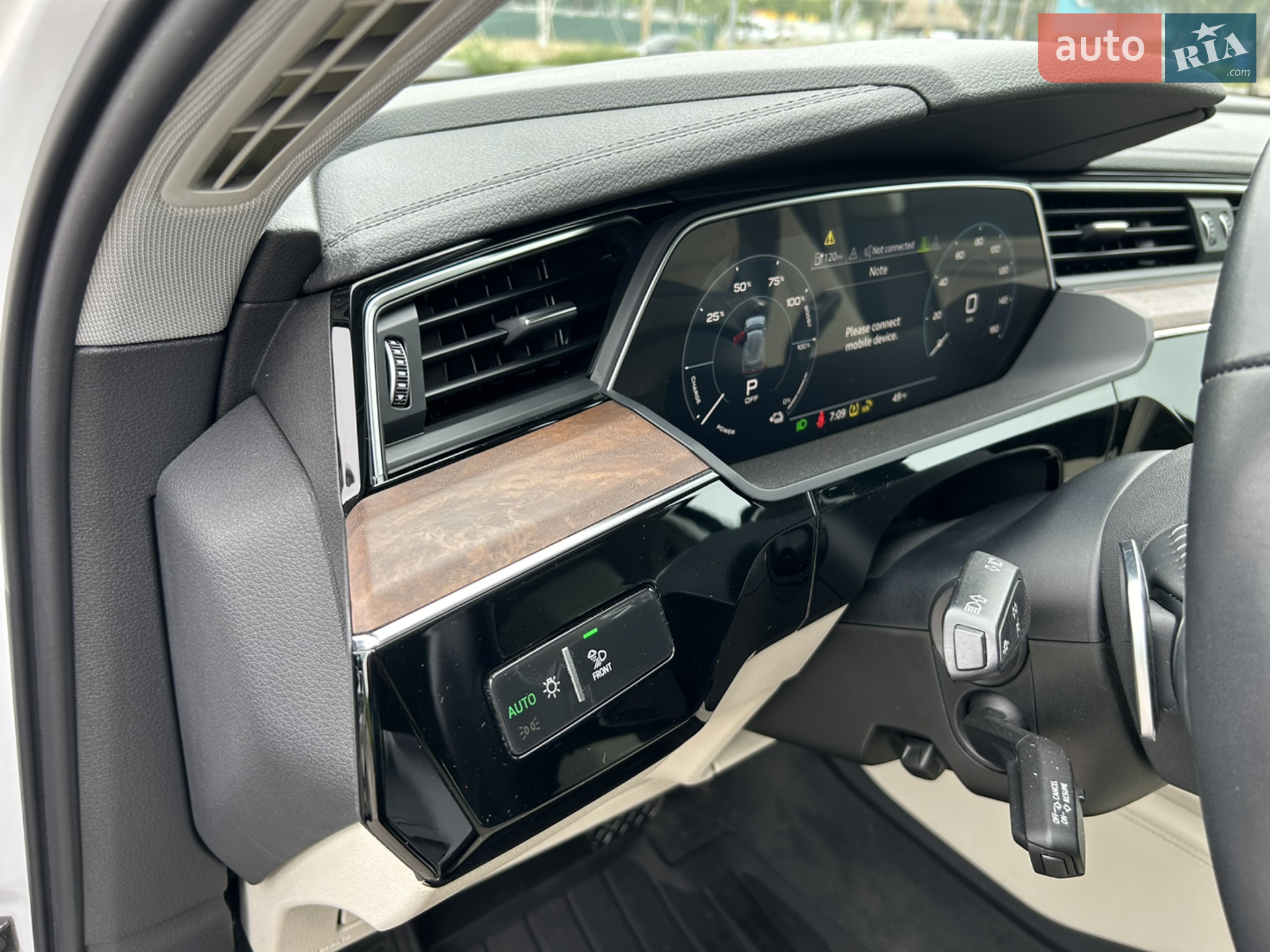 2019 Audi e-tron - мініатюра 16